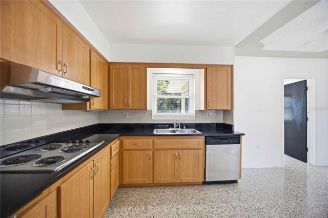 2244 SUNNYSIDE PLACE, Sarasota, FL 34239