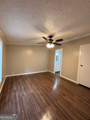 409 Paiute Road, Locust Grove, GA 30248