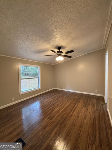 409 Paiute Road, Locust Grove, GA 30248