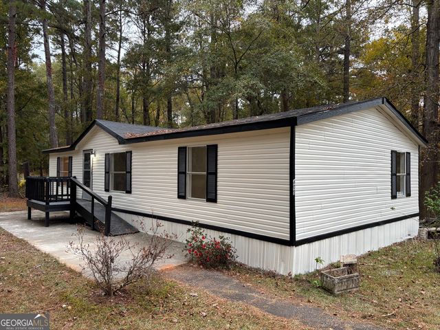 409 Paiute Road, Locust Grove, GA 30248