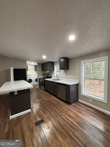 409 Paiute Road, Locust Grove, GA 30248
