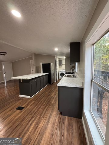 409 Paiute Road, Locust Grove, GA 30248