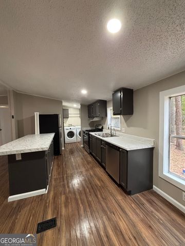 409 Paiute Road, Locust Grove, GA 30248