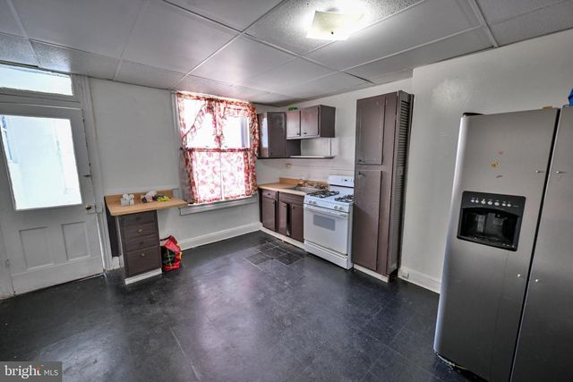 10 S ELLWOOD AVE, Baltimore, MD 21224