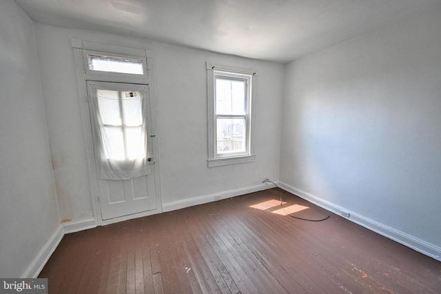 10 S ELLWOOD AVE, Baltimore, MD 21224
