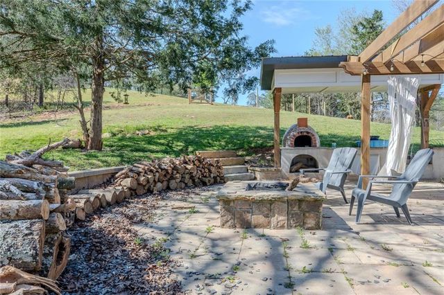 182 Henry Mack Hill Road, Rydal, GA 30171