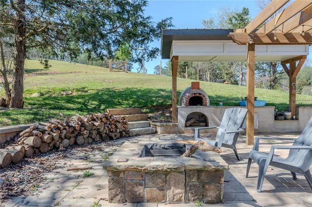 182 Henry Mack Hill Road, Rydal, GA 30171