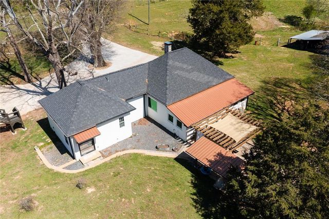 182 Henry Mack Hill Road, Rydal, GA 30171