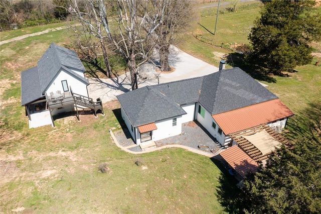 182 Henry Mack Hill Road, Rydal, GA 30171