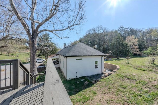 182 Henry Mack Hill Road, Rydal, GA 30171