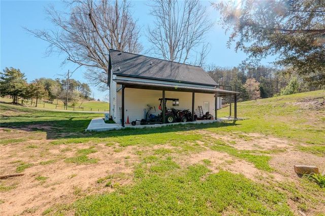 182 Henry Mack Hill Road, Rydal, GA 30171