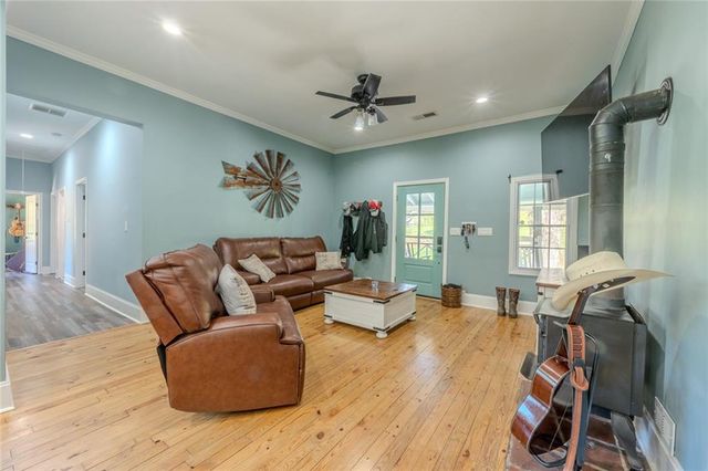 182 Henry Mack Hill Road, Rydal, GA 30171