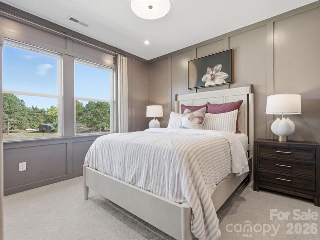 1315 Sandstar Lane, Charlotte, NC 28226