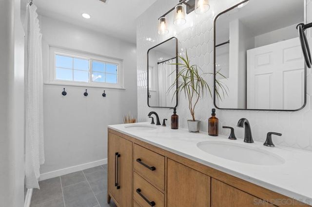 7787 Orien Ave, La Mesa, CA 91941