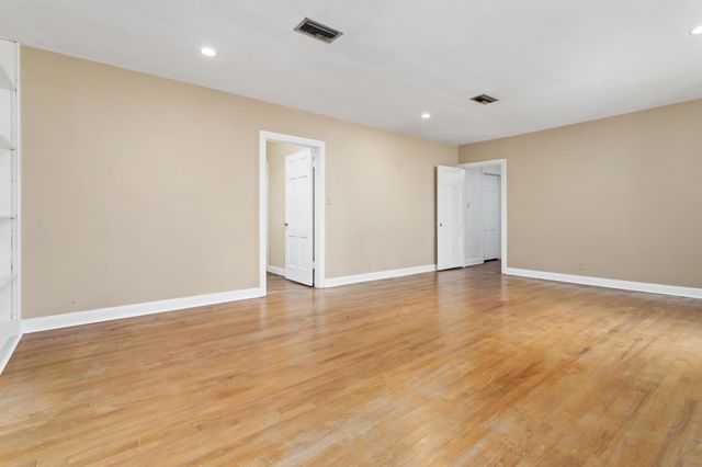 2660 Long Street, Beaumont, TX 77702