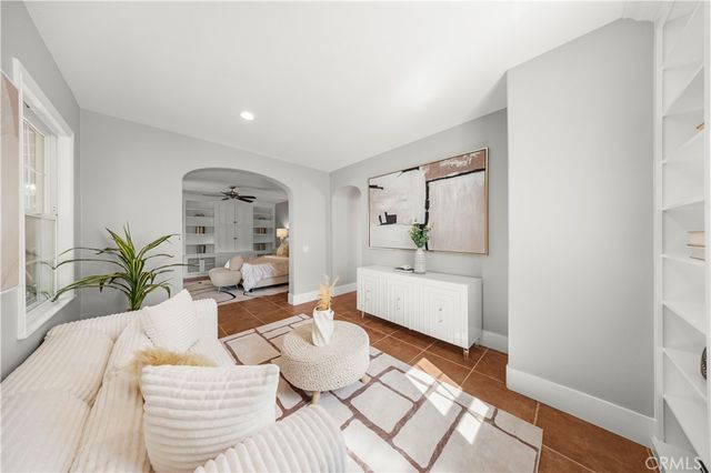 56 Crabapple, Irvine, CA 92620