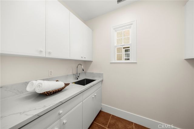 56 Crabapple, Irvine, CA 92620