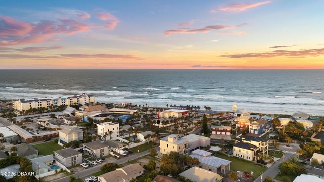 427 Columbus Avenue, New Smyrna Beach, FL 32169