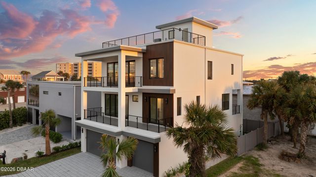 427 Columbus Avenue, New Smyrna Beach, FL 32169