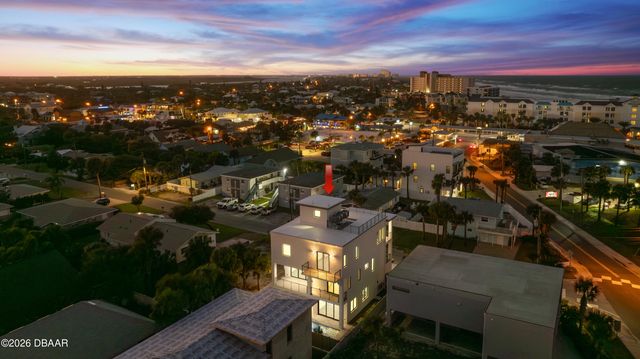 427 Columbus Avenue, New Smyrna Beach, FL 32169