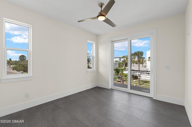 427 Columbus Avenue, New Smyrna Beach, FL 32169