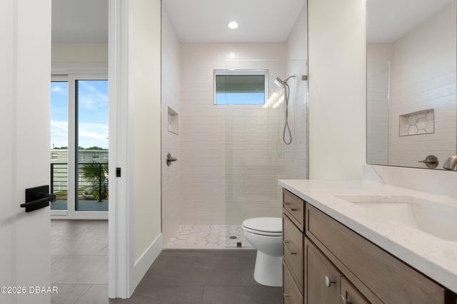 427 Columbus Avenue, New Smyrna Beach, FL 32169