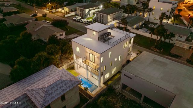 427 Columbus Avenue, New Smyrna Beach, FL 32169