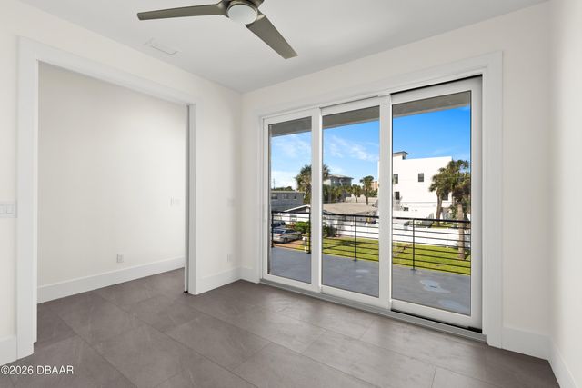 427 Columbus Avenue, New Smyrna Beach, FL 32169