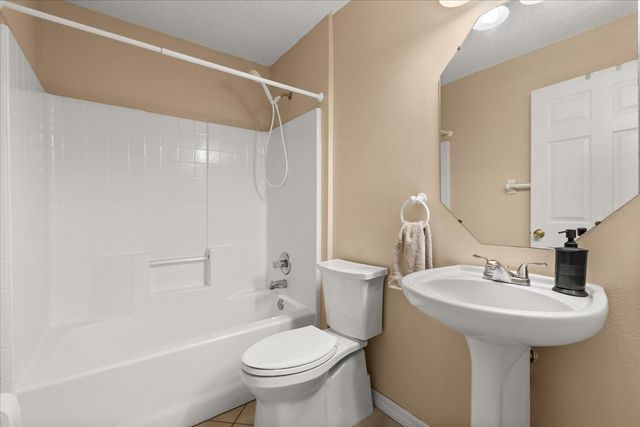 33 BANNERWOOD LANE, Palm Coast, FL 32137