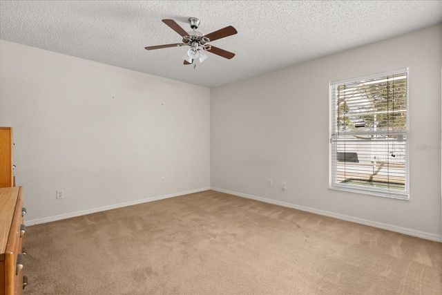 33 BANNERWOOD LANE, Palm Coast, FL 32137