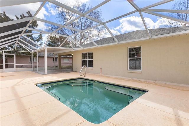 33 BANNERWOOD LANE, Palm Coast, FL 32137