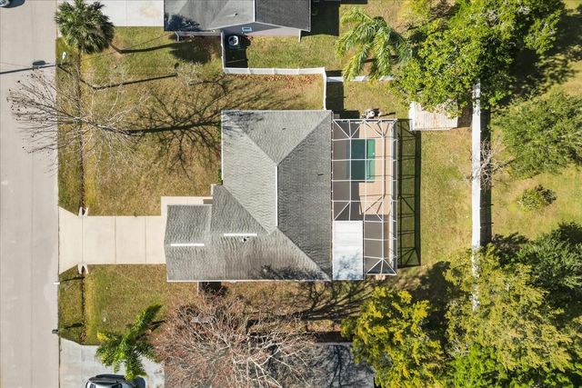 33 BANNERWOOD LANE, Palm Coast, FL 32137