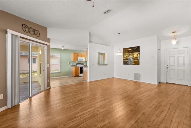 33 BANNERWOOD LANE, Palm Coast, FL 32137