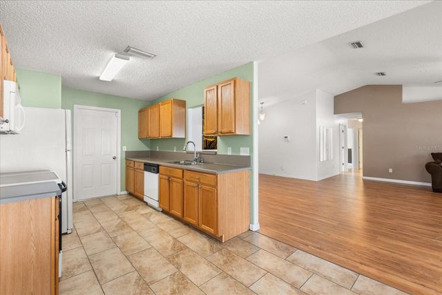 33 BANNERWOOD LANE, Palm Coast, FL 32137