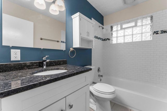 2063 Coral Lane, Eagan, MN 55122
