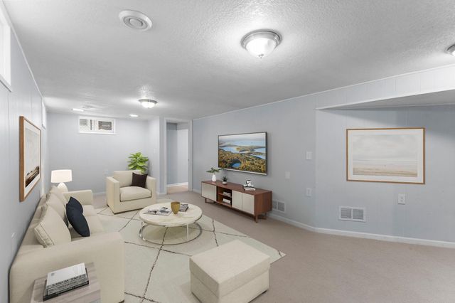 2063 Coral Lane, Eagan, MN 55122