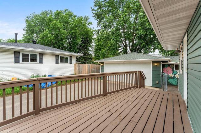 2063 Coral Lane, Eagan, MN 55122