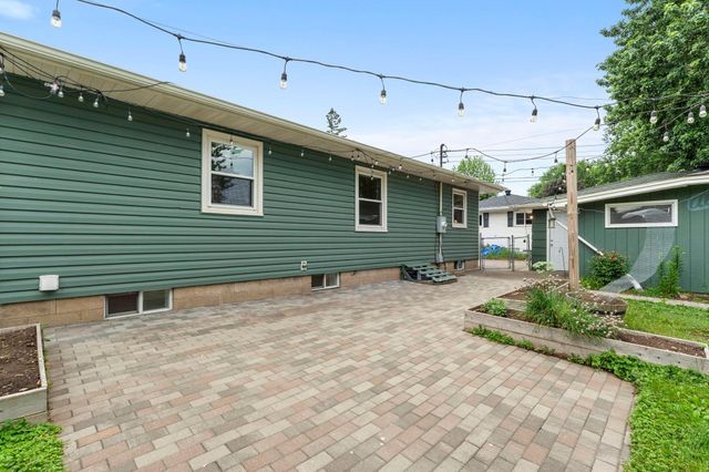 2063 Coral Lane, Eagan, MN 55122