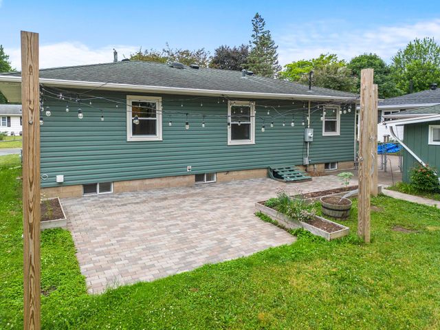 2063 Coral Lane, Eagan, MN 55122