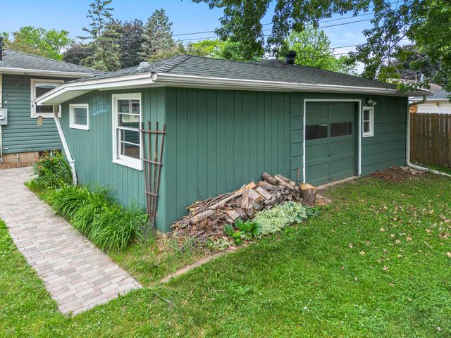 2063 Coral Lane, Eagan, MN 55122