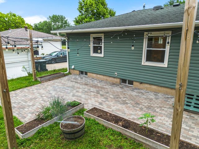 2063 Coral Lane, Eagan, MN 55122