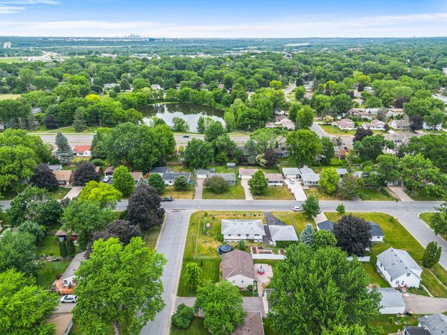 2063 Coral Lane, Eagan, MN 55122