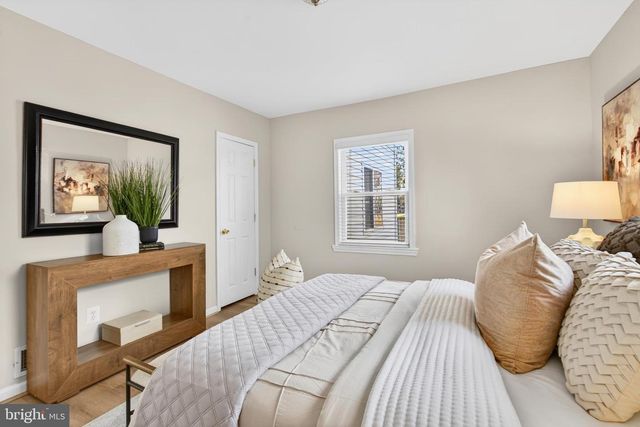 2800 CAMERON RD, Falls Church, VA 22042