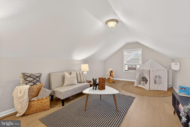 2800 CAMERON RD, Falls Church, VA 22042