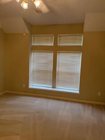 3607 Emerald Falls Drive, Houston, TX 77059