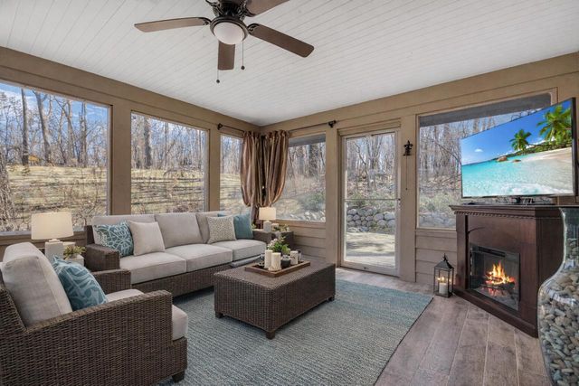 N1548 Wooddale DRIVE, Lake Geneva, WI 53147