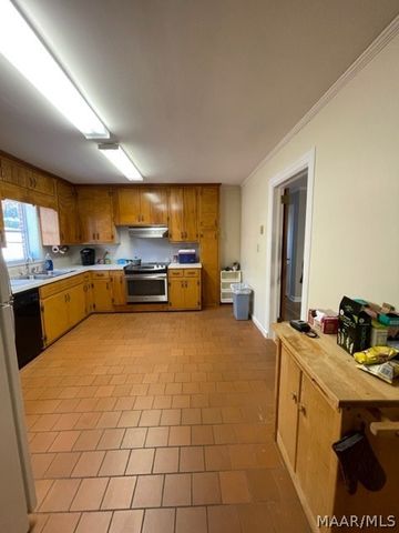 2 Brookside Drive, Wetumpka, AL 36092