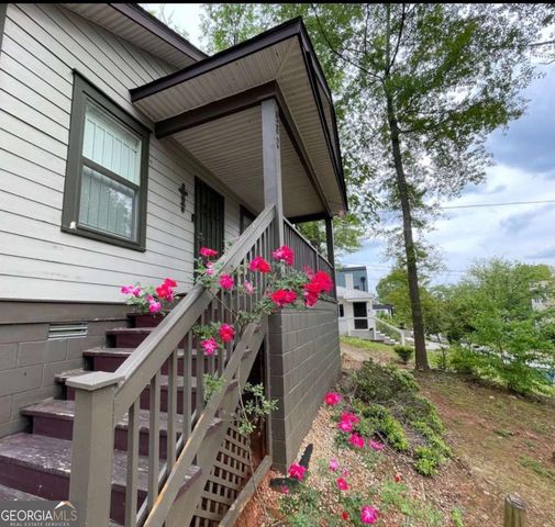 950 Smith Street SW, Atlanta, GA 30310