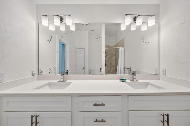 1511 LAVACA LANE, Lady Lake, FL 32159