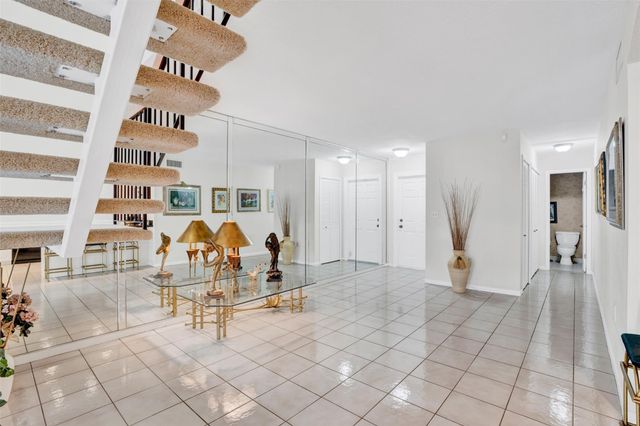 9530 Alcazar Lane 9530, Davie, FL 33324